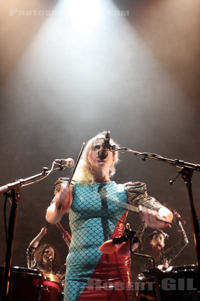 TUNE YARDS - 2014-05-19 - PARIS - Cafe de la Danse - 